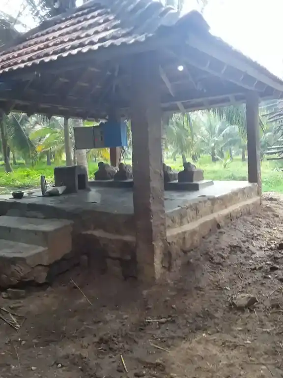 Arulmigu Theiva Vinayagar Temple, Kombaipatti - 624304 அருள்மிகு தெய்வ விநாயகர் கோயில், Kombaipatti - 624304, Dindigul - Ancient Temple Architecture and History Image 10