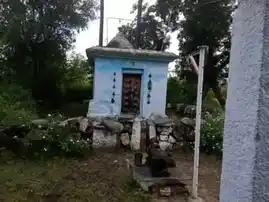 Arulmigu Theniamman Temple, Chinnammasamuthiram - 636101 அருள்மிகு தேனீயம்மன் திருக்கோயில், Chinnammasamuthiram - 636101, Salem - Ancient Temple Architecture and History Image 3