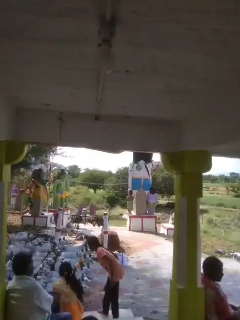 Arulmigu Thenmalaiyandi Ayyanar Temple, Santhaiyur - 625703