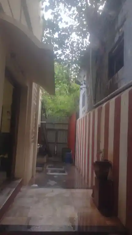 Arulmigu Theppakulam Anjaneyar Temple, Town Hall, Coimbatore - 641001 அருள்மிகு தெப்பக்குளம் ஆஞ்சநேயசாமி திருக்கோயில், டவுன் ஹால், Coimbatore - 641001, Coimbatore - Ancient Temple Architecture and History Image 3