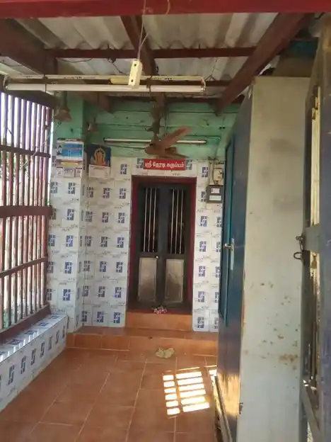 Arulmigu Theradi Karuppar Temple, Thiruvarankulam, Alangudi Taluk - 622303 அருள்மிகு தேரடிகருப்பர் திருக்கோயில், திருவரங்குளம், ஆலங்குடி வட்டம் - 622303, Pudukkottai - Ancient Temple Architecture and History Image 4