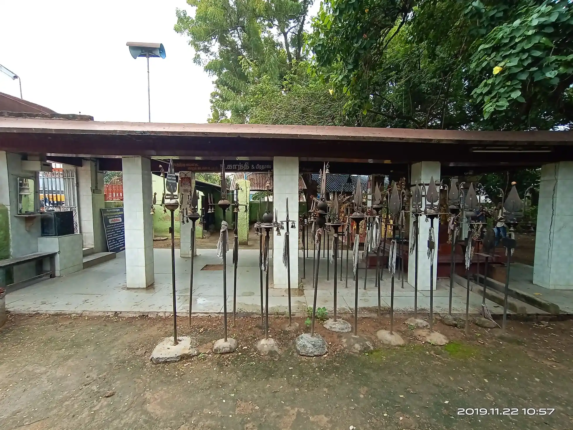 Arulmigu Theradikkaruppar Temple, Kulathur - 622502 அருள்மிகு தேரடிக்கருப்பர் திருக்கோயில், Kulathur - 622502, Pudukkottai - Ancient Temple Architecture and History Image 5