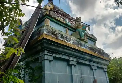 Arulmigu Therku Ayyanar Temple, Katharipulam - 614808 அருள்மிகு தெற்கு காட்டுஅய்யனர் திருக்கோயில், கத்தரிப்புலம் - 614808, Nagapattinam - Ancient Temple Architecture and History Image 4