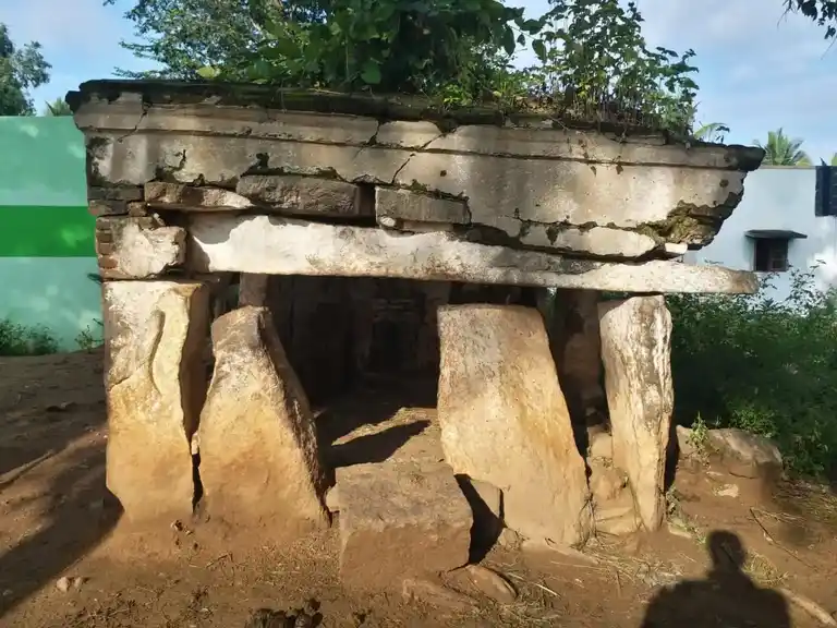 Arulmigu Thimaraya Swamy Temple, Dhotta Thimmanahalli - 635116 அருள்மிகு திம்மராயசாமி திருக்கோயில், Dhotta Thimmanahalli - 635116, Krishnagiri - Ancient Temple Architecture and History Image 3