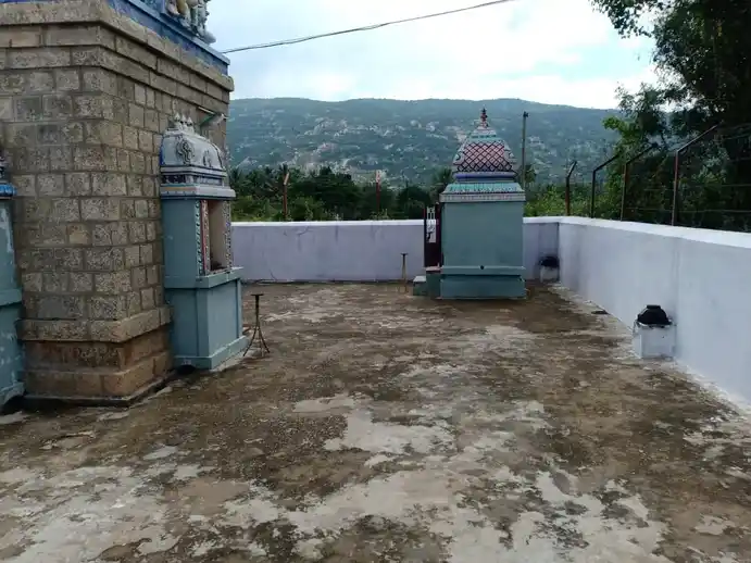 Arulmigu Thimmaraya Perumal Temple, K.Pungampalayam, Marudhoor - 641104 அருள்மிகு திம்ராய பெருமாள் திருக்கோயில், K.Pungampalayam, Marudhoor - 641104, Coimbatore - Ancient Temple Architecture and History Image 3