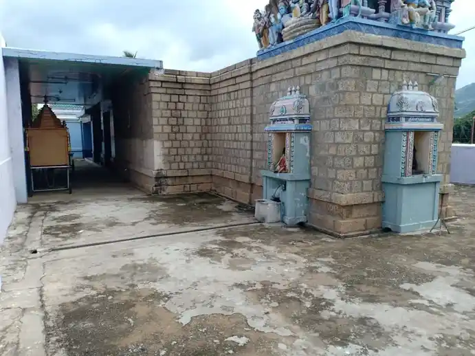 Arulmigu Thimmaraya Perumal Temple, K.Pungampalayam, Marudhoor - 641104 அருள்மிகு திம்ராய பெருமாள் திருக்கோயில், K.Pungampalayam, Marudhoor - 641104, Coimbatore - Ancient Temple Architecture and History Image 4