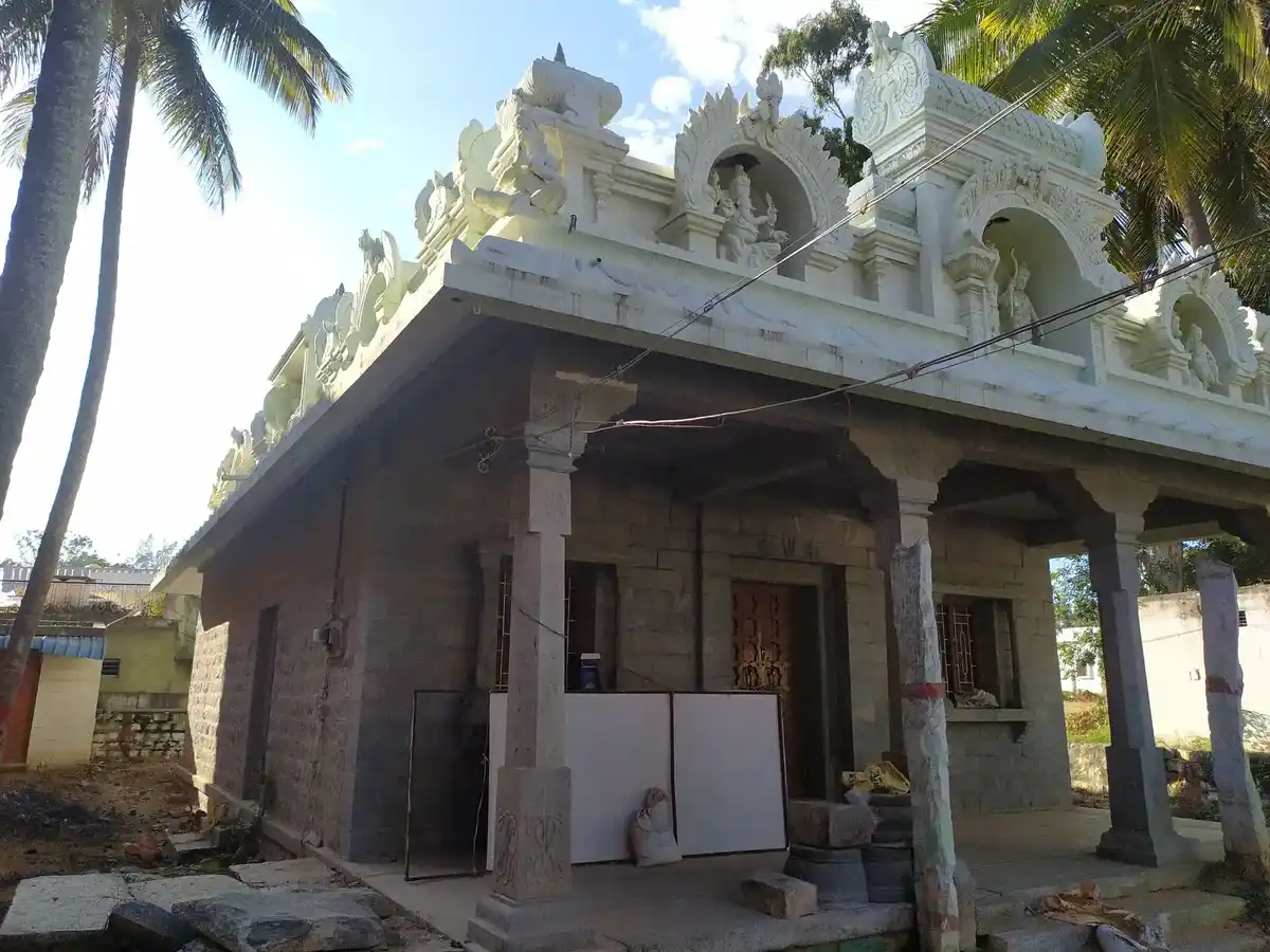 Arulmigu Thimmaraya Swamy Temple, Echanahalli - 635107 அருள்மிகு திம்மராயசாமி திருக்கோயில், Echanahalli - 635107, Krishnagiri - Ancient Temple Architecture and History Image 2