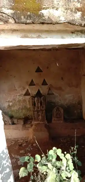 Arulmigu Thimmaraya Swamy Temple, Edavanahalli - 635116 அருள்மிகு திம்மராயசாமி திருக்கோயில், Edavanahalli - 635116, Krishnagiri - Ancient Temple Architecture and History Image 5