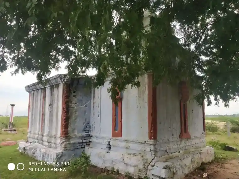 Arulmigu Thimmaraya Swamy Temple, Kukkalmalai - 635301 அருள்மிகு திம்மராயசாமி திருக்கோயில், Kukkalmalai - 635301, Dharmapuri - Ancient Temple Architecture and History Image 4