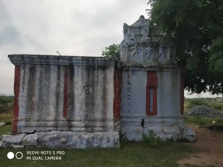 Arulmigu Thimmaraya Swamy Temple, Kukkalmalai - 635301 அருள்மிகு திம்மராயசாமி திருக்கோயில், Kukkalmalai - 635301, Dharmapuri - Ancient Temple Architecture and History Image 5