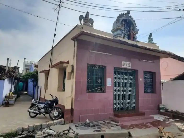 Arulmigu Thimmaraya Swamy Temple, Mittadinnahalli - 636804 அருள்மிகு திம்மராயசாமி திருக்கோயில், Mittadinnahalli - 636804, Dharmapuri - Ancient Temple Architecture and History Image 4