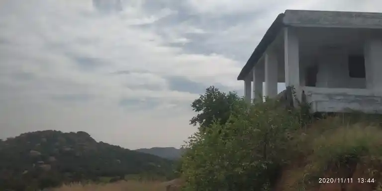 Arulmigu Thimmaraya Swamy Temple, Mungilmaduvu - 636810 அருள்மிகு திம்மராயசாமி திருக்கோயில், Mungilmaduvu - 636810, Dharmapuri - Ancient Temple Architecture and History Image 3