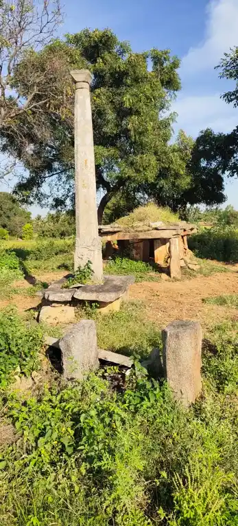 Arulmigu Thimmaraya Swamy Temple, Muthnahalli - 635107 அருள்மிகு திம்மராயசாமி திருக்கோயில், Muthnahalli - 635107, Krishnagiri - Ancient Temple Architecture and History Image 2