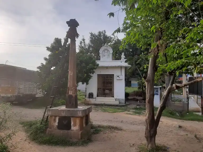 Arulmigu Thimmaraya Swamy Temple, Nallamballi - 636807 அருள்மிகு திம்மராயசாமி திருக்கோயில், Nallamballi - 636807, Dharmapuri - Ancient Temple Architecture and History Image 5