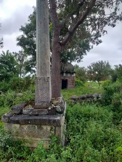 Arulmigu Thimmaraya Swamy Temple, Near Eb Office, Kadamadai - 636810 அருள்மிகு திம்மராயசாமி திருக்கோயில், Near Eb Office, Kadamadai - 636810, Dharmapuri - Ancient Temple Architecture and History Image 3
