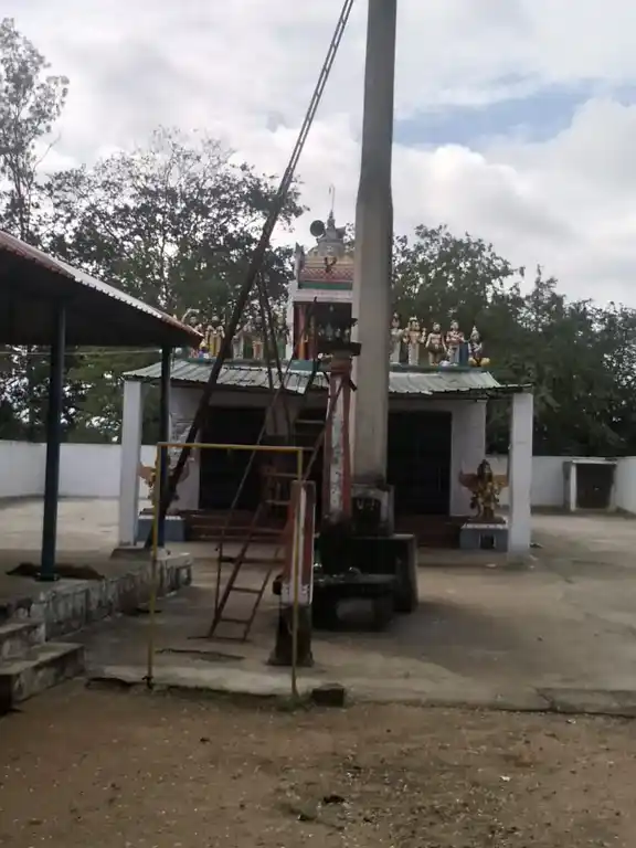 Arulmigu Thimmaraya Swamy Temple, Near Varuvanvadivelan Engineering College, K.Naduhalli - 636701 Arulmigu Thimmaraya Swamy Temple, Near Varuvanvadivelan Engineering College, K.Naduhalli - 636701, Dharmapuri - Ancient Temple Architecture and History Image 2