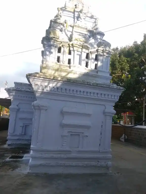 Arulmigu Thimmaraya Swamy Temple, Noolahalli - 636813 அருள்மிகு திம்மராயசாமி திருக்கோயில், Noolahalli - 636813, Dharmapuri - Ancient Temple Architecture and History Image 5