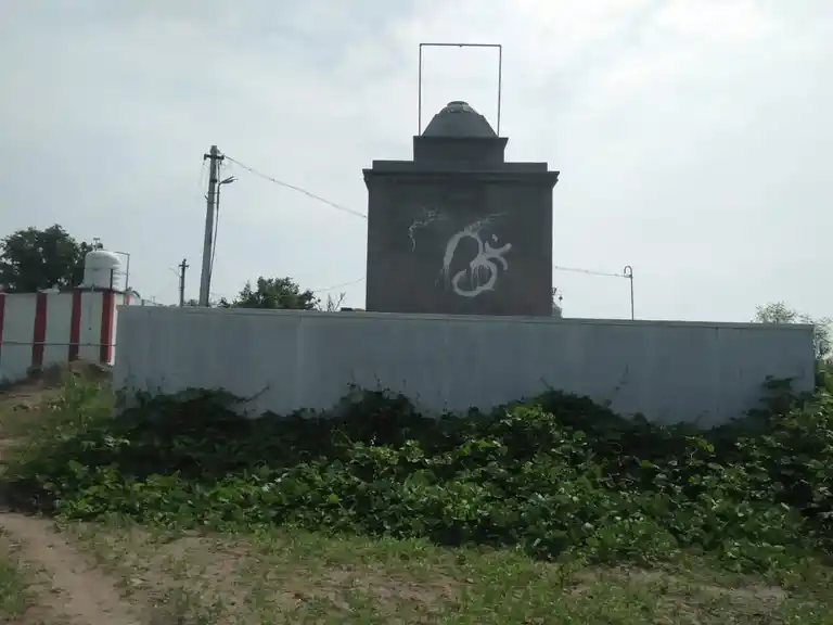 Arulmigu Thimmaraya Swamy Temple, Sirugallur - 636810 அருள்மிகு திம்மராயசாமி திருக்கோயில், Sirugallur - 636810, Dharmapuri - Ancient Temple Architecture and History Image 2