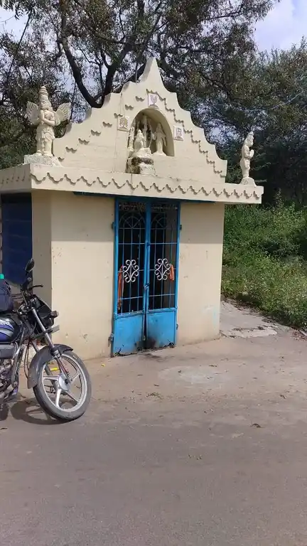 Arulmigu Thimmaraya Swamy Temple, Thippireddihalli - 635301 Arulmigu Thimmaraya Swamy Temple, Thippireddihalli - 635301, Dharmapuri - Ancient Temple Architecture and History Image 2