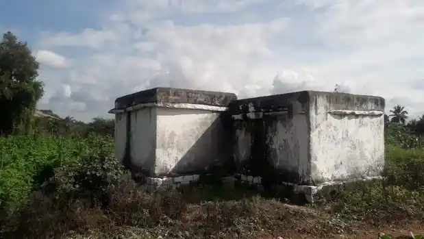 Arulmigu Thimmaraya Swamy Temple, Thotta Mettarai - 635118 அருள்மிகு திம்மராயசாமி திருக்கோயில், Thotta Mettarai - 635118, Krishnagiri - Ancient Temple Architecture and History Image 4