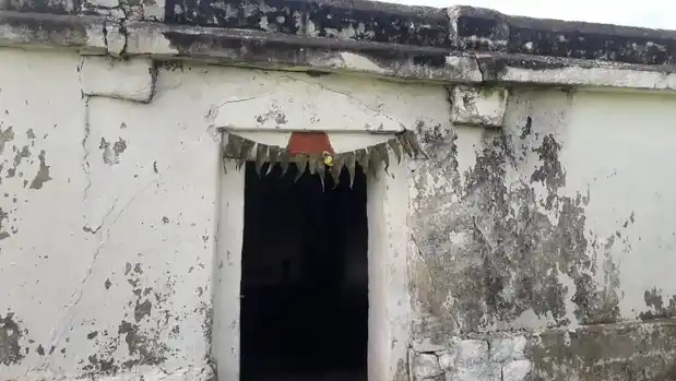 Arulmigu Thimmaraya Swamy Temple, Thotta Mettarai - 635118 அருள்மிகு திம்மராயசாமி திருக்கோயில், Thotta Mettarai - 635118, Krishnagiri - Ancient Temple Architecture and History Image 5