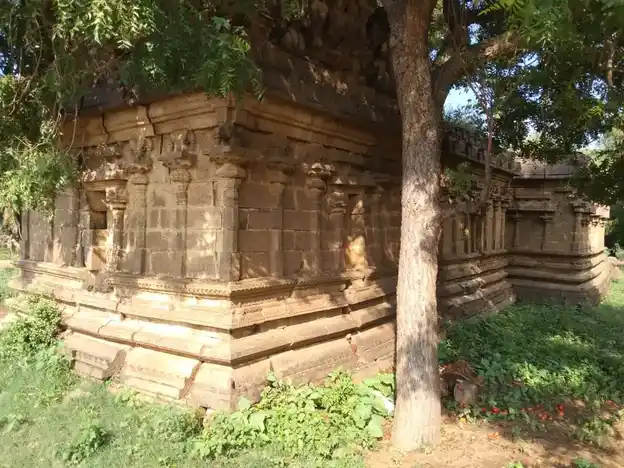 Arulmigu Thimmarayapperumal Temple, A. Kamachipuram - 625520 அருள்மிகு திம்மராயப்பெருமாள் திருக்கோயில், A. Kamachipuram - 625520, Theni - Ancient Temple Architecture and History Image 3