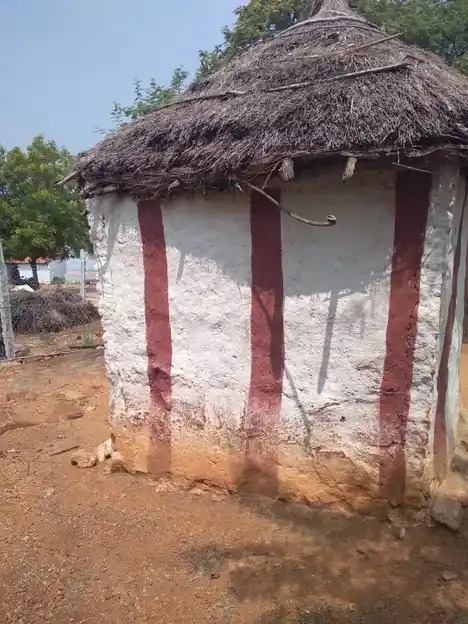 Arulmigu Thimmarayapperumal Temple, Veerajakkammalpuram - 625513 அருள்மிகு திம்மராயப்பெருமாள் திருக்கோயில், வீரஜக்கம்மாள்புரம் - 625513, Theni - Ancient Temple Architecture and History Image 4