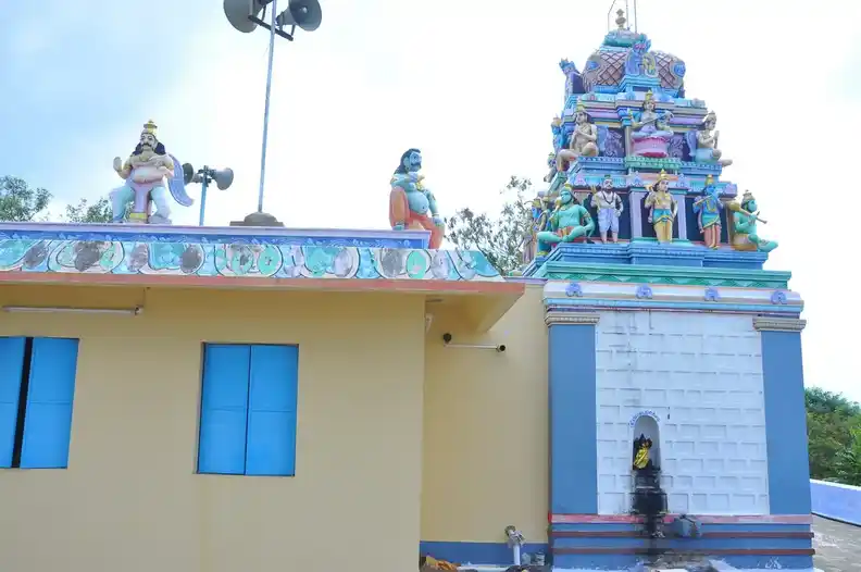 Arulmigu Thimmarayar Sanjeevarayar Temple, Thipparathampatty, Mallikundam - 636458 அருள்மிகு திம்மராயர், சஞ்சீவராயர் திருக்கோயில், Thipparathampatty, Mallikundam - 636458, Salem - Ancient Temple Architecture and History Image 3