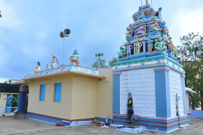 Arulmigu Thimmarayar Sanjeevarayar Temple, Thipparathampatty, Mallikundam - 636458 அருள்மிகு திம்மராயர், சஞ்சீவராயர் திருக்கோயில், Thipparathampatty, Mallikundam - 636458, Salem - Ancient Temple Architecture and History Image 4
