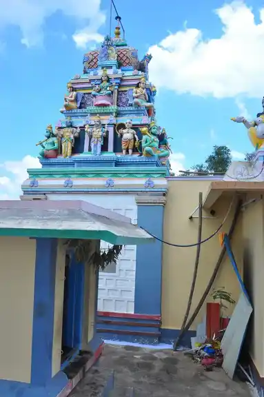 Arulmigu Thimmarayar Sanjeevarayar Temple, Thipparathampatty, Mallikundam - 636458 அருள்மிகு திம்மராயர், சஞ்சீவராயர் திருக்கோயில், Thipparathampatty, Mallikundam - 636458, Salem - Ancient Temple Architecture and History Image 7