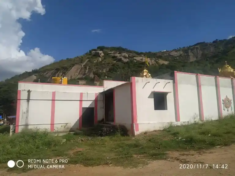 Arulmigu Thimmarayasamy Temple, Angusagari Kothur, Pasthalapalli - 635117 அருள்மிகு திம்மராயசுவாமி திருக்கோயில், அங்குசகரி கொத்தூர், பஸ்தலப்பள்ளி - 635117, Krishnagiri - Ancient Temple Architecture and History Image 3