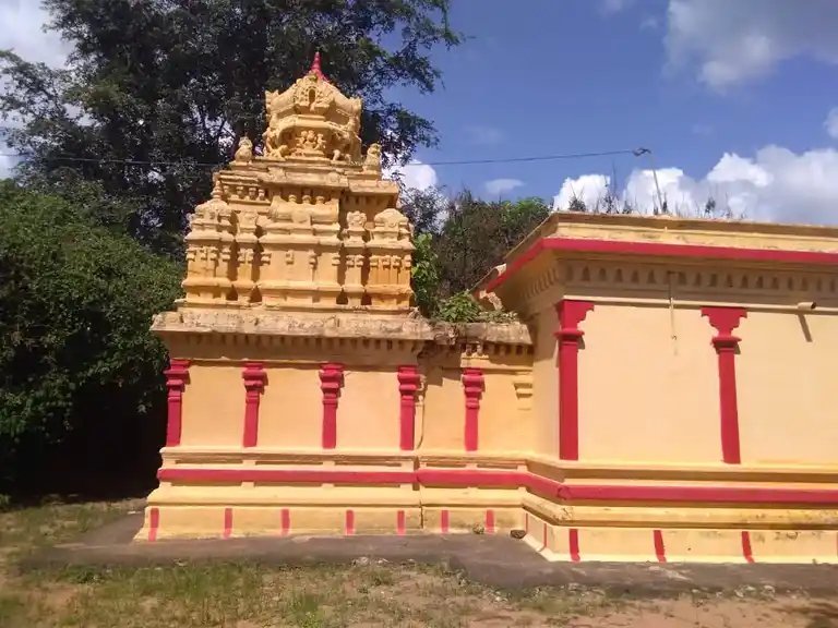 Arulmigu Thimmarayaswami Temple, Pommikuppam - 635653 அருள்மிகு திம்மராயசுவாமி திருக்கோயில், பொம்மிகுப்பம் - 635653, Thirupathur - Ancient Temple Architecture and History Image 4