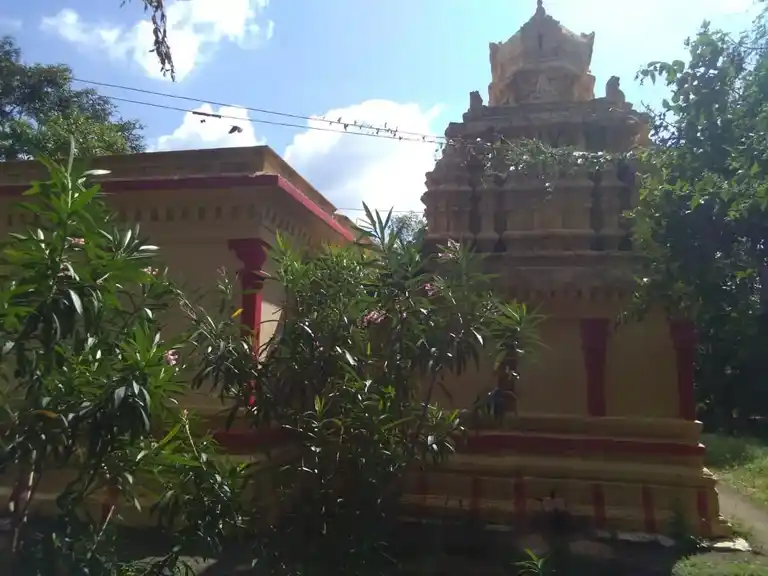 Arulmigu Thimmarayaswami Temple, Pommikuppam - 635653 அருள்மிகு திம்மராயசுவாமி திருக்கோயில், பொம்மிகுப்பம் - 635653, Thirupathur - Ancient Temple Architecture and History Image 5