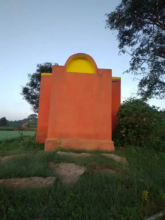 Arulmigu Thimmarayaswamy Temple, Berigai, Mahadevapuram - 635105 அருள்மிகு திம்மராயசாமி திருக்கோயில், Berigai, Mahadevapuram - 635105, Krishnagiri - Ancient Temple Architecture and History Image 3