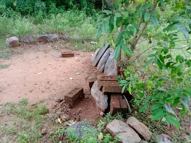 Arulmigu Thimmarayaswamy Temple, Bevuhalli - 636808 Arulmigu Thimmarayaswamy Temple, Bevuhalli - 636808, Dharmapuri - Ancient Temple Architecture and History Image 2