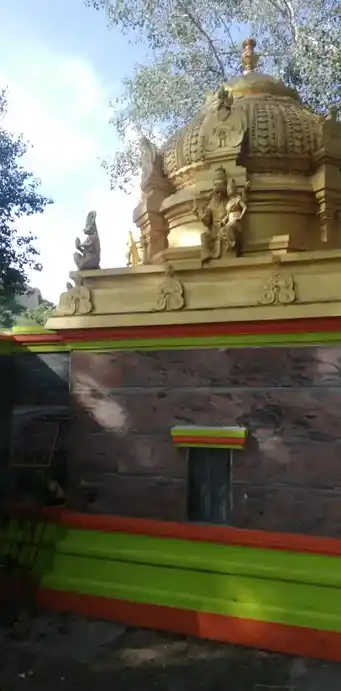 Arulmigu Thimmarayaswamy Temple, East Side Of The School, Naduvanapalli - 635121 அருள்மிகு திம்மராய சுவாமி திருக்கோயில், East Side Of The School, Naduvanapalli - 635121, Krishnagiri - Ancient Temple Architecture and History Image 4