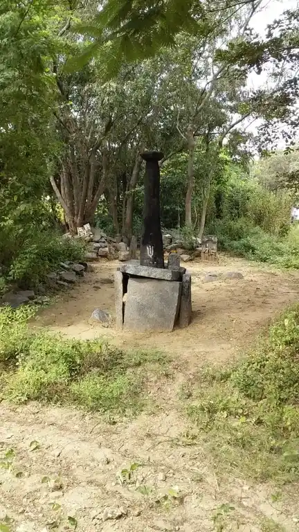 Arulmigu Thimmarayaswamy Temple, Jinjampatti - 635203 அருள்மிகு திம்மராய சுவாமி திருக்கோயில், ஜிஞ்ஜம்பட்டி - 635203, Krishnagiri - Ancient Temple Architecture and History Image 2