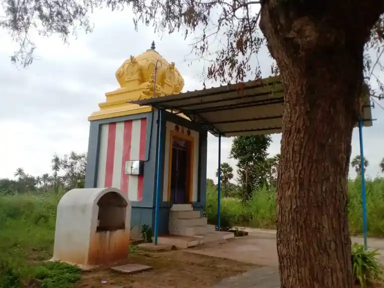 Arulmigu Thimmarayaswamy Temple, Kanthikuppam - 635104 அருள்மிகு திம்மராய சுவாமி திருக்கோயில், கந்திகுப்பம் - 635104, Krishnagiri - Ancient Temple Architecture and History Image 2
