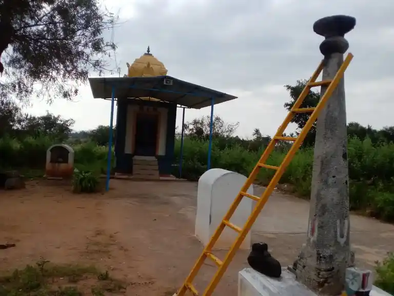 Arulmigu Thimmarayaswamy Temple, Kanthikuppam - 635104 அருள்மிகு திம்மராய சுவாமி திருக்கோயில், கந்திகுப்பம் - 635104, Krishnagiri - Ancient Temple Architecture and History Image 3