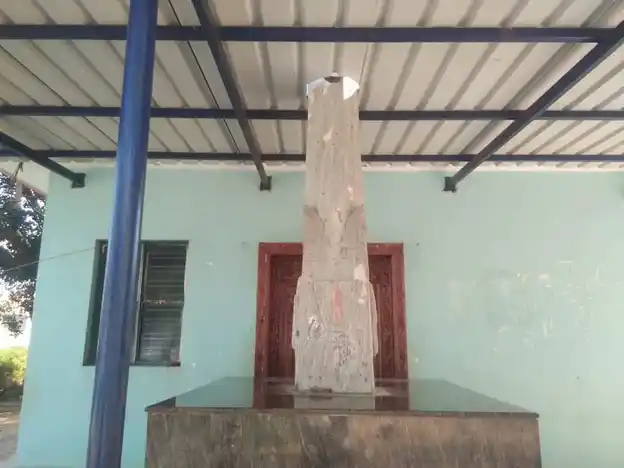 Arulmigu Thimmarayaswamy Temple, Karupallle - 635103 அருள்மிகு திம்மராய சுவாமி திருக்கோயில், Karupallle - 635103, Krishnagiri - Ancient Temple Architecture and History Image 3