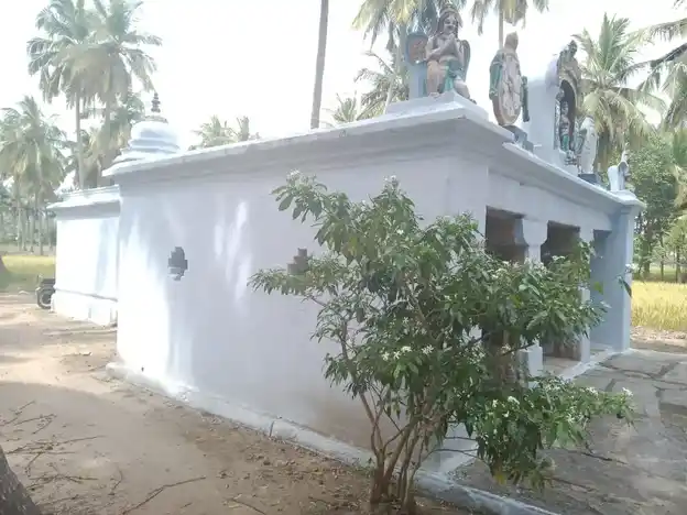 Arulmigu Thimmarayaswamy Temple, Kundalapatti - 635107 அருள்மிகு திம்மராயசுவாமி திருக்கோயில், குண்டலபட்டி - 635107, Krishnagiri - Ancient Temple Architecture and History Image 4