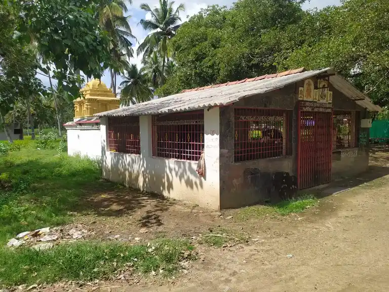 Arulmigu Thimmarayaswamy Temple, Malaiyandahalli - 635112 அருள்மிகு திம்மராயசுவாமி திருக்கோயில், மலையாண்டஹள்ளி - 635112, Krishnagiri - Ancient Temple Architecture and History Image 2