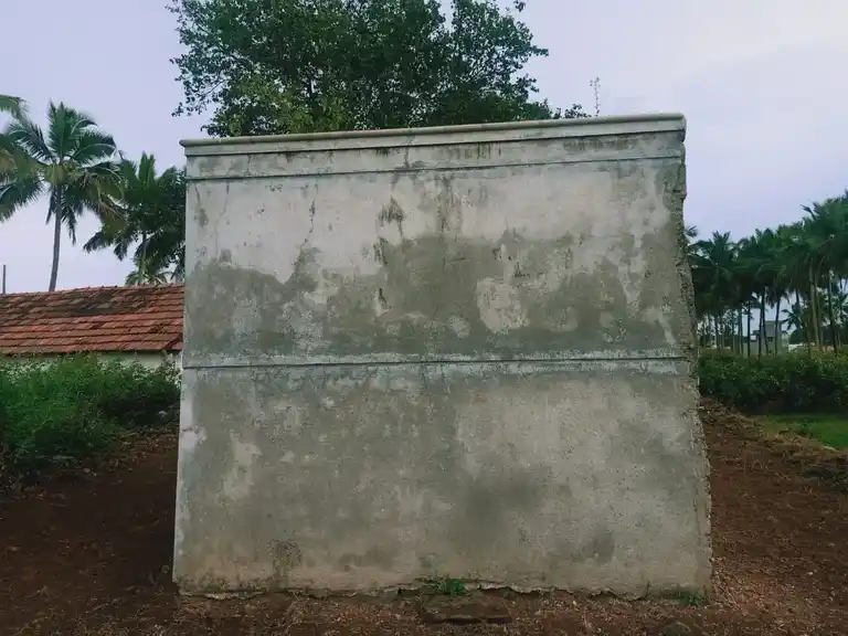 Arulmigu Thimmarayaswamy Temple, Maruthepalli - 635108 அருள்மிகு திம்மராய சுவாமி திருக்கோயில், மருதேப்பள்ளி - 635108, Krishnagiri - Ancient Temple Architecture and History Image 2