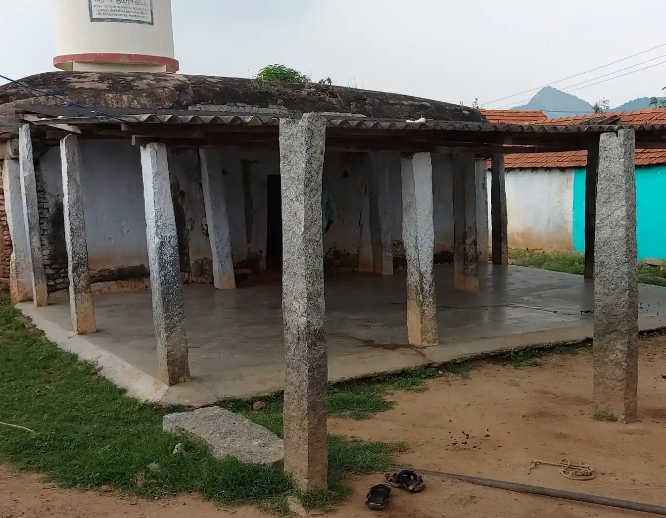 Arulmigu Thimmarayaswamy Temple, Nallur, Nallur - 635103 அருள்மிகு திம்மராய சுவாமி திருக்கோயில், Nallur - 635103, Krishnagiri - Ancient Temple Architecture and History Image 4