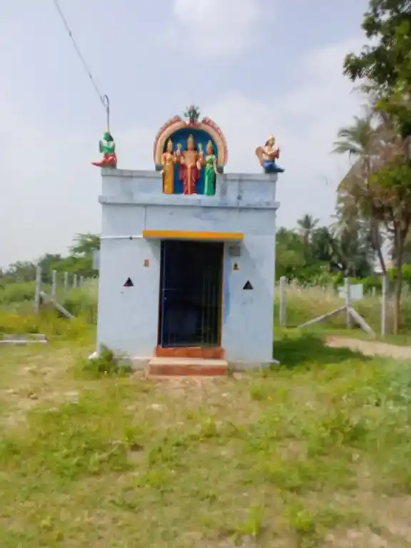 Arulmigu Thimmarayaswamy Temple, Near Badethala Pond, Kallukuruki - 635001 அருள்மிகு திம்மராய சுவாமி திருக்கோயில், Near Badethala Pond, Kallukuruki - 635001, Krishnagiri - Ancient Temple Architecture and History Image 4