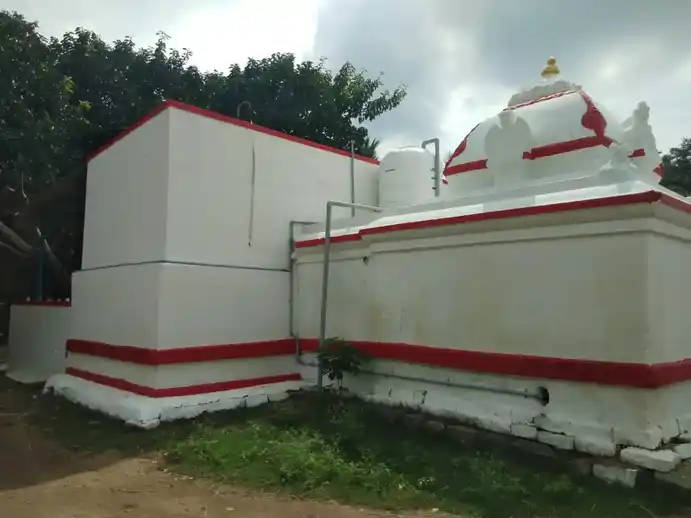 Arulmigu Thimmarayaswamy Temple, Near Barur Pond, Kilkuppam - 635206 Arulmigu Thimmarayaswamy Temple, Near Barur Pond, Kilkuppam - 635206, Krishnagiri - Ancient Temple Architecture and History Image 2