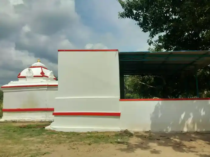 Arulmigu Thimmarayaswamy Temple, Near Barur Pond, Kilkuppam - 635206 Arulmigu Thimmarayaswamy Temple, Near Barur Pond, Kilkuppam - 635206, Krishnagiri - Ancient Temple Architecture and History Image 4