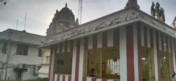 Arulmigu Thimmarayaswamy Temple, Vetrapatti, Vetrapatti - 636902 அருள்மிகு திம்மராய சாமி திருக்கோயில், கே.வேட்ரப்பட்டி, கே.வேட்ரப்பட்டி - 636902, Dharmapuri - Ancient Temple Architecture and History Image 4