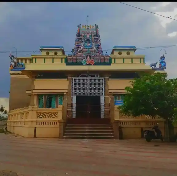 Arulmigu Thinnappa Chettiyar Oorani Kailasanathar Temple, Devakottai - 630302 அருள்மிகு திண்ணப்பச்செட்டியார் ஊரணி கைலாச விநாயகர் திருக்கோயில், Devakottai - 630302, Sivagangai - Ancient Temple Architecture and History Image 7