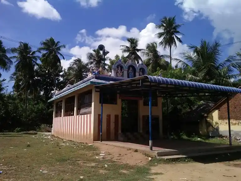 Arulmigu Thiraowbathiyamman Temple, Keelapadugai - 610103 அருள்மிகு திரௌபதியம்மன் திருக்கோயில், கீழப்படுகை - 610103, Thiruvarur - Ancient Temple Architecture and History Image 2